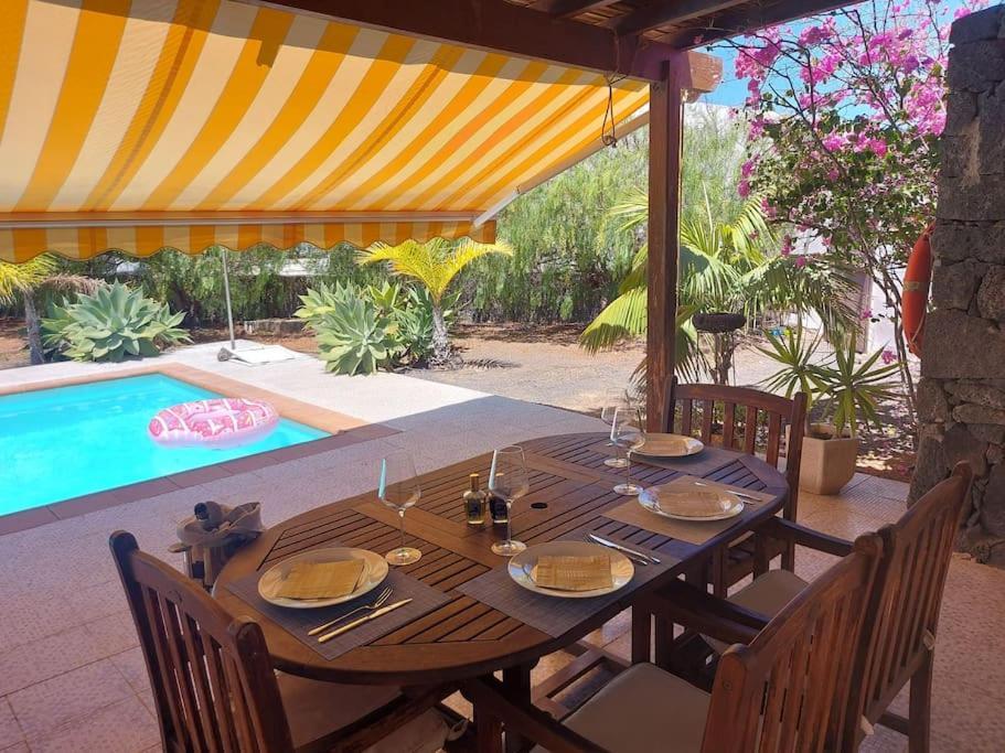 Villa Chloe Playa Blanca  Exterior photo